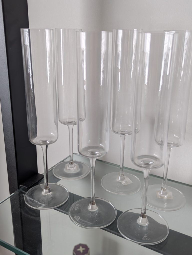 Crate & Barrel Champagne Flutes (Set of 6)