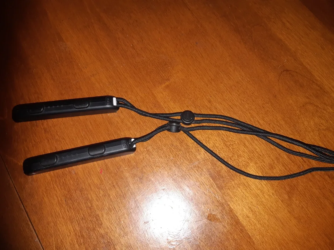 Nintendo Switch Joy-Con Wrist Straps - Black #freecycle thumbnail