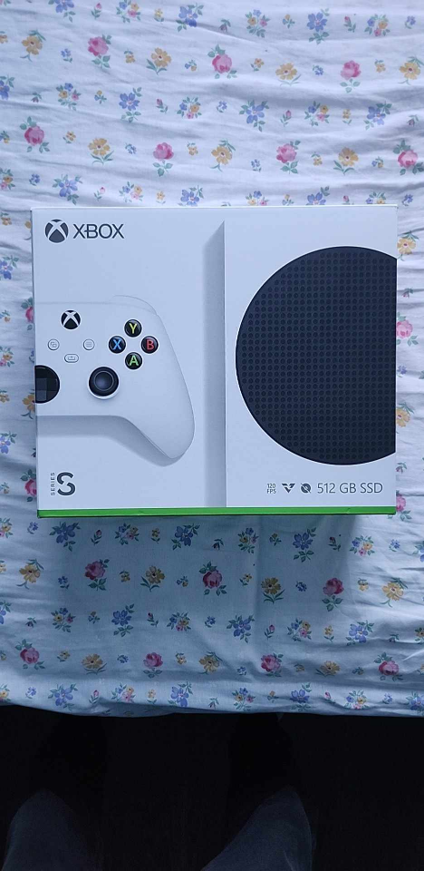 Xbox Series S 512GB Console - photo 2