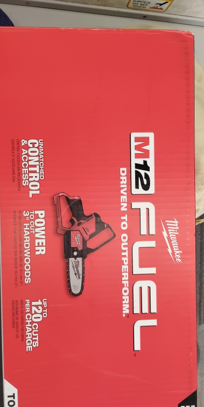 Milwaukee M12 FUEL Hatchet 6" Pruning Saw 2527-20