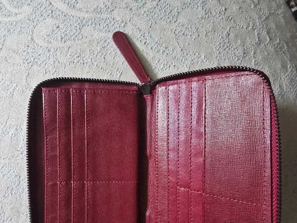 Kenneth Cole New York Burgundy Leather Wallet image indicator(5)