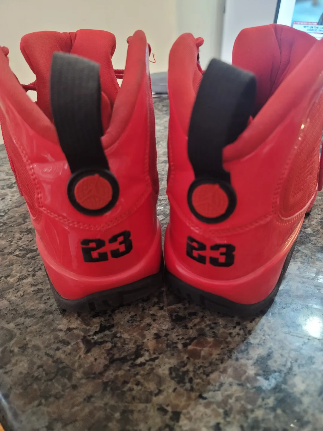 Retro Red Basketball Shoes. Men's Sz 11 image indicator(6)