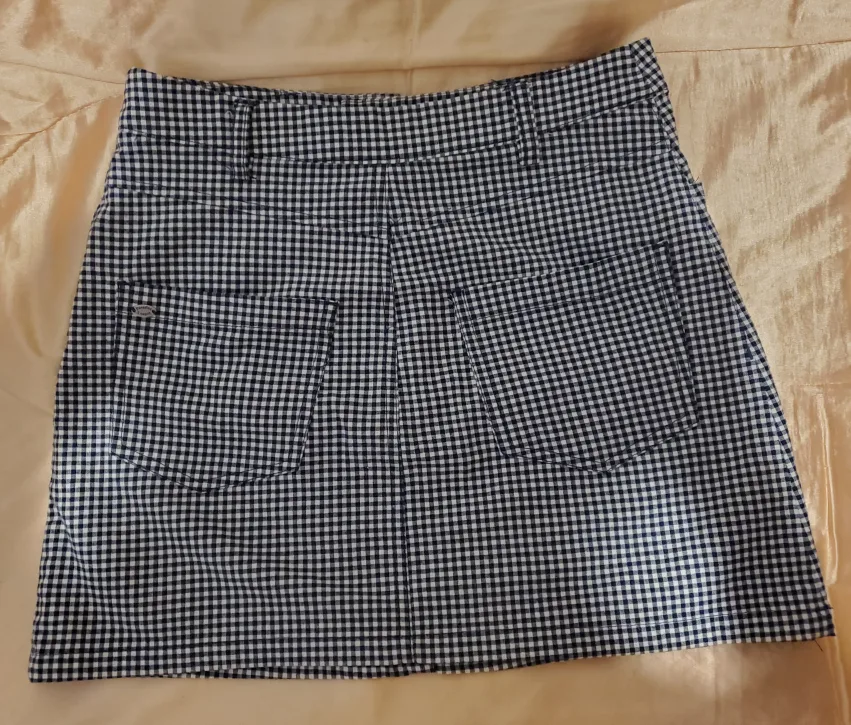 Pull & Bear mini plaid skirt image indicator(2)