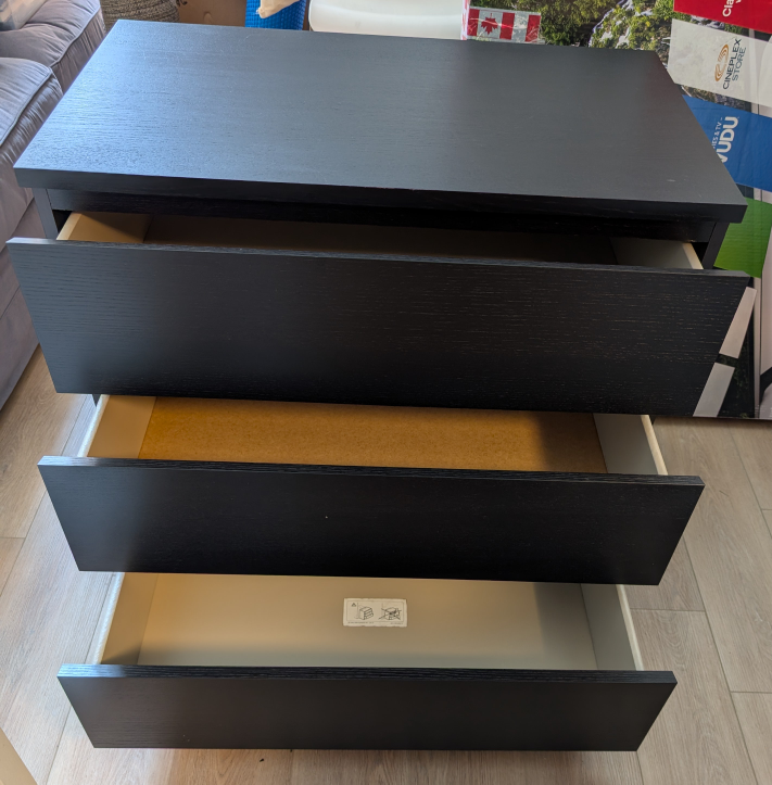 IKEA Malm 3 Drawer Dresser 🥕 - photo 2