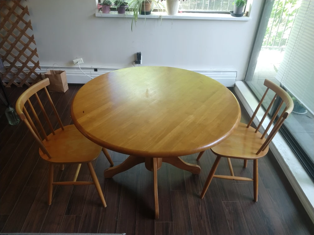 Round Wooden Dining Table with 2 Chairs