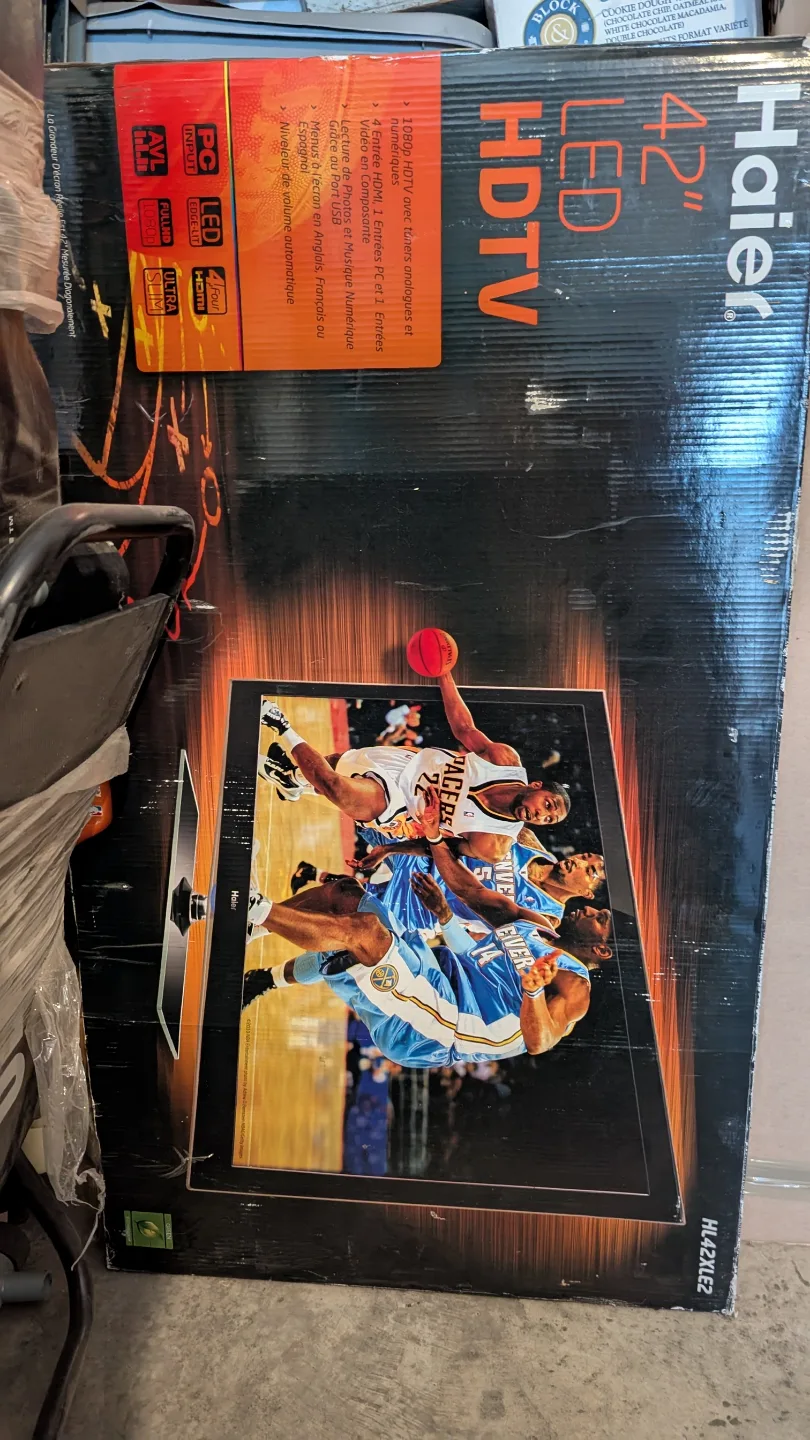 Haier 42" LED HDTV thumbnail