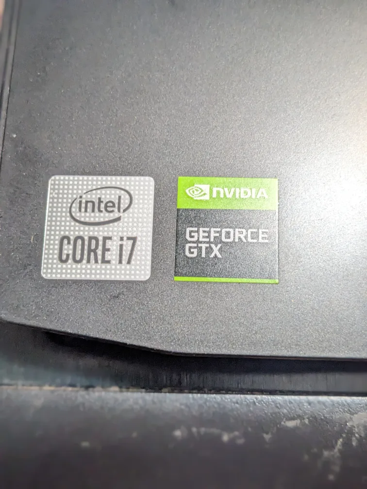 Lenovo IdeaPad gaming 3i laptop image indicator(8)