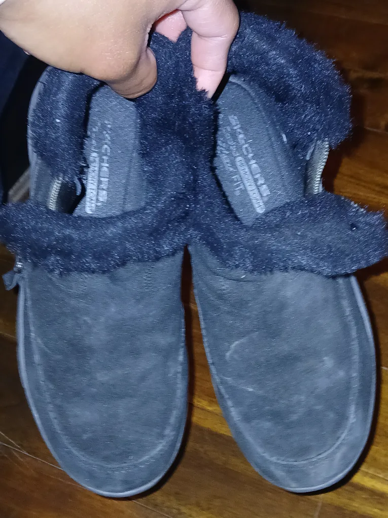 Black Skechers Boots thumbnail