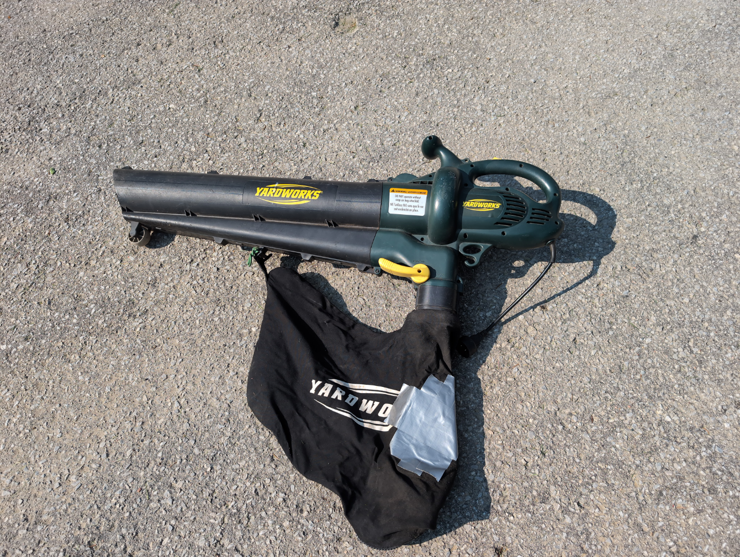 Yardworks Blower/Vac with Bag - photo 2