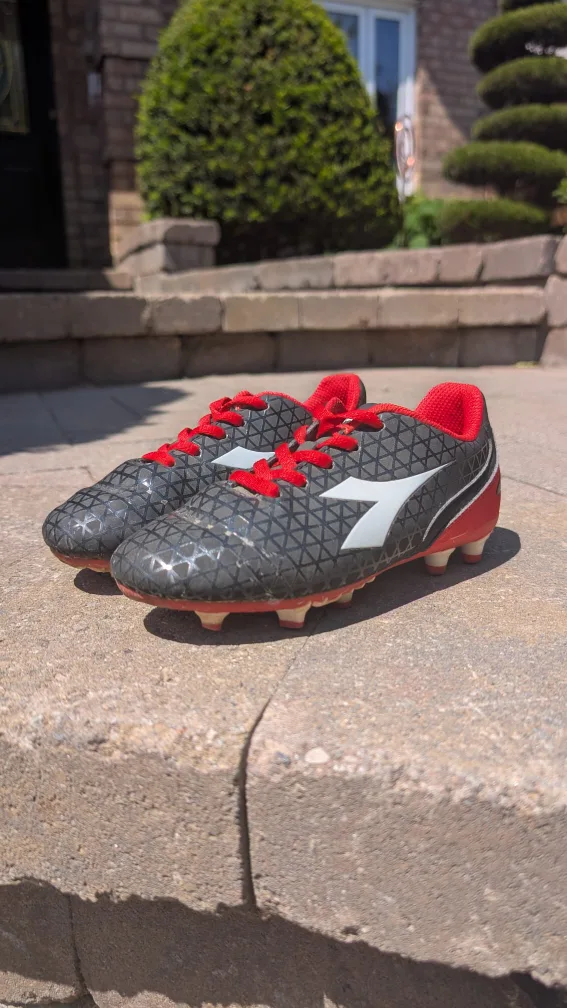 Diadora Soccer Cleats - child size 1 thumbnail