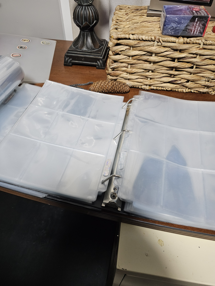 Collectible Card Binders and Protective Cases - photo 2