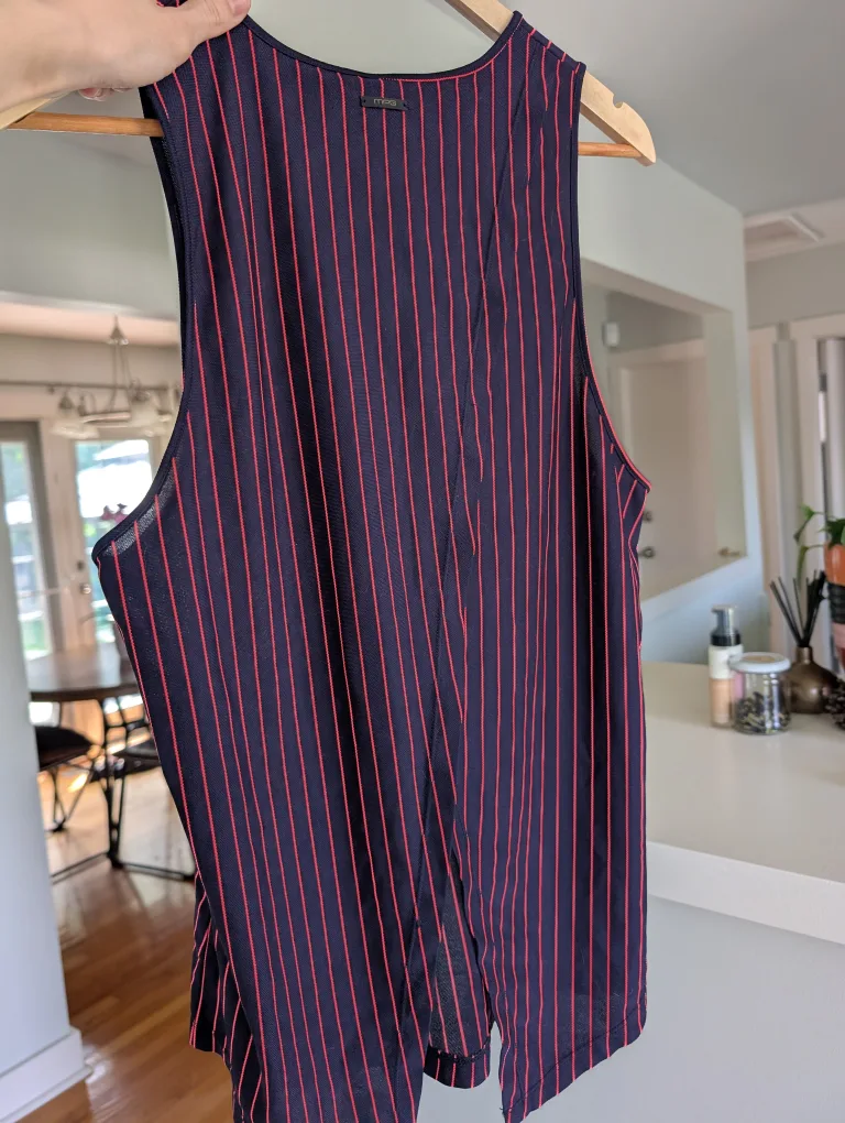 Athletic Top image indicator(3)