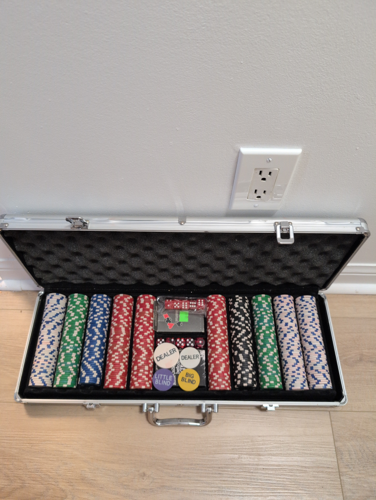 Poker Set With Case 🥕