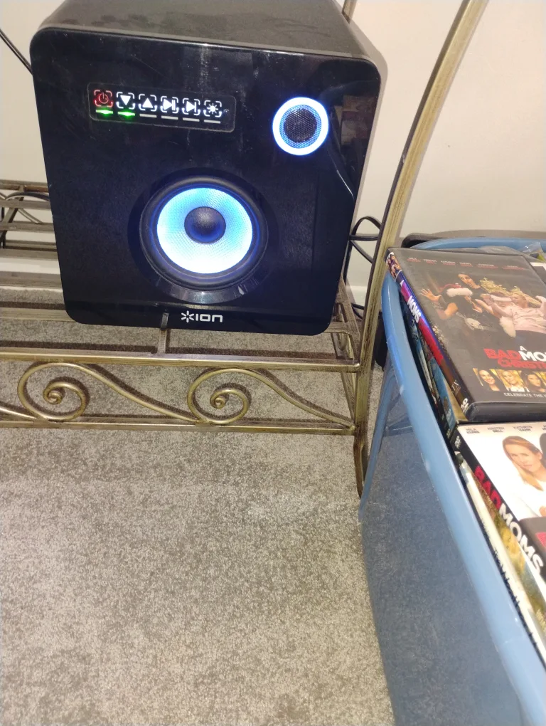 ION Speaker with Colour Changing LED image indicator(2)