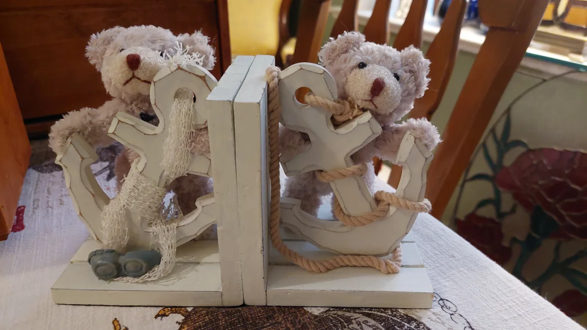 Adorable Teddy Bear Bookends thumbnail