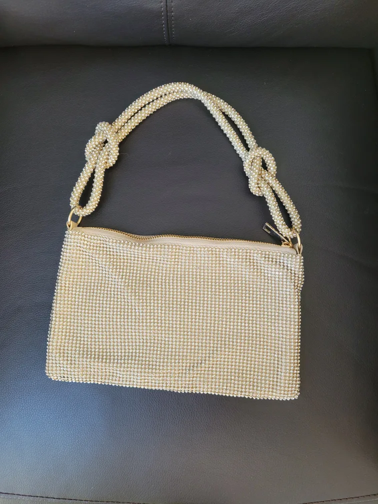 Rhinestone baguette bag with knotted strap image indicator(5)