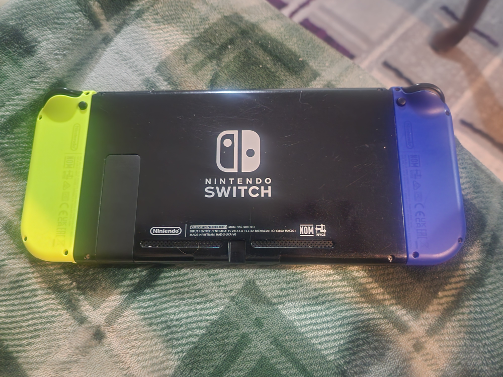 Nintendo Switch Console - photo 2