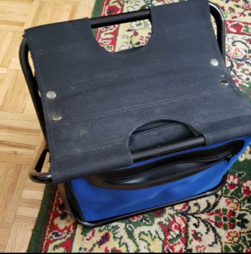 Camping  foldable Chair with Cooler image indicator(5)