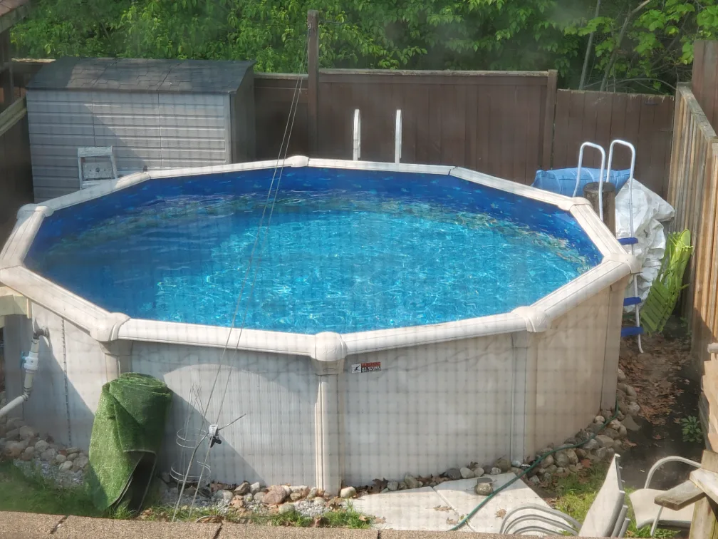 Pool 15 foot round 4'6" deep image indicator(2)