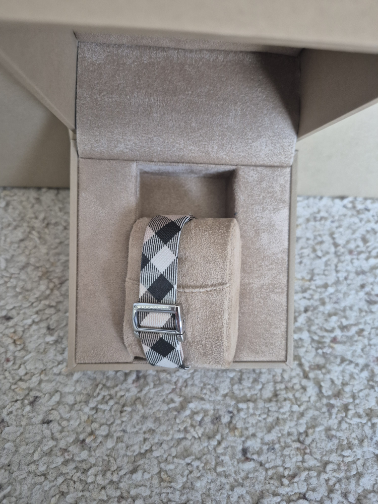 Authentic Burberry watch - photo 2