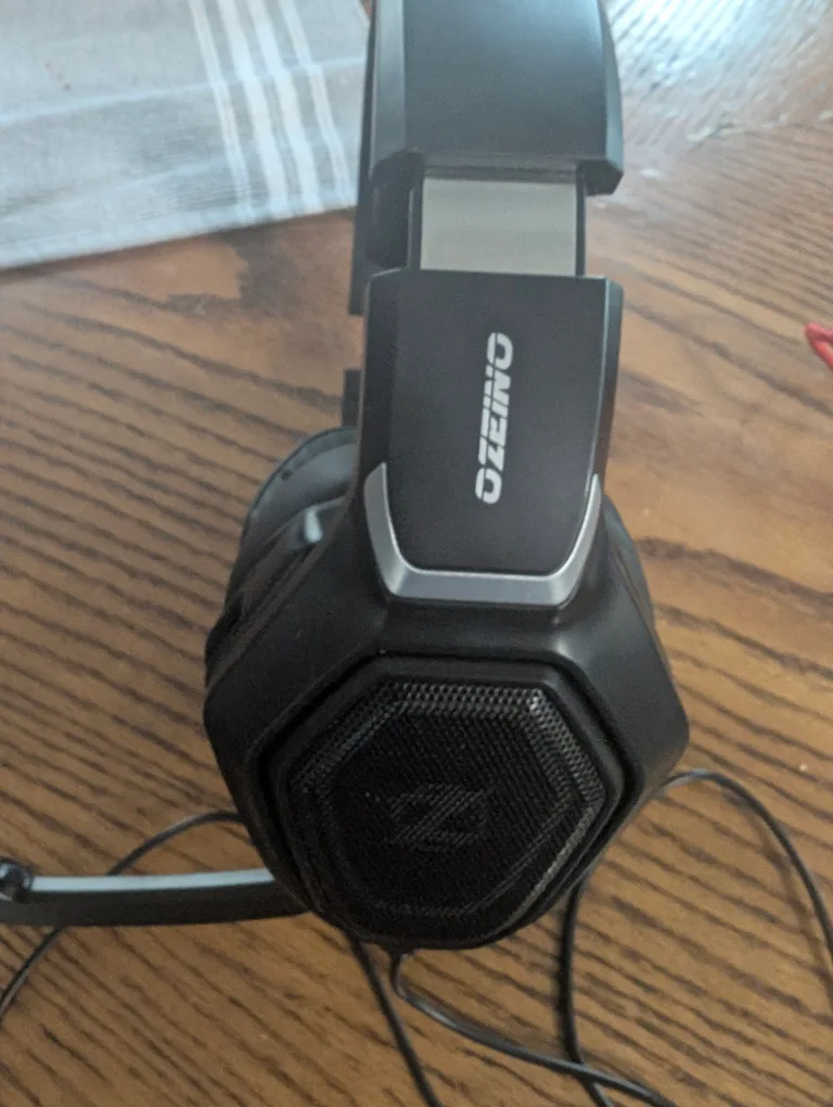 Ozeino *Wired* Gaming Headset+flip microphone PC, Ps5, Ps4 - image indicator(2)