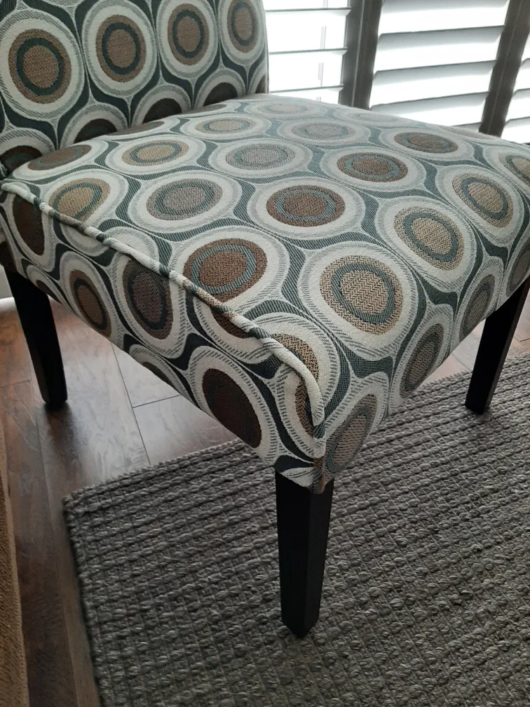 Patterned slipper accent chair image indicator(4)