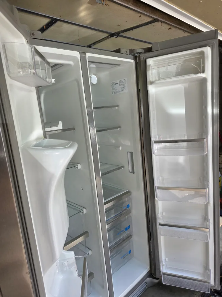 Frigidaire Gallery Stainless Steel Refrigerator image indicator(9)