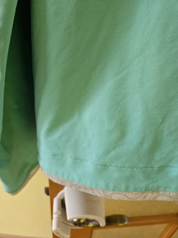 Lululemon Jacket image indicator(5)