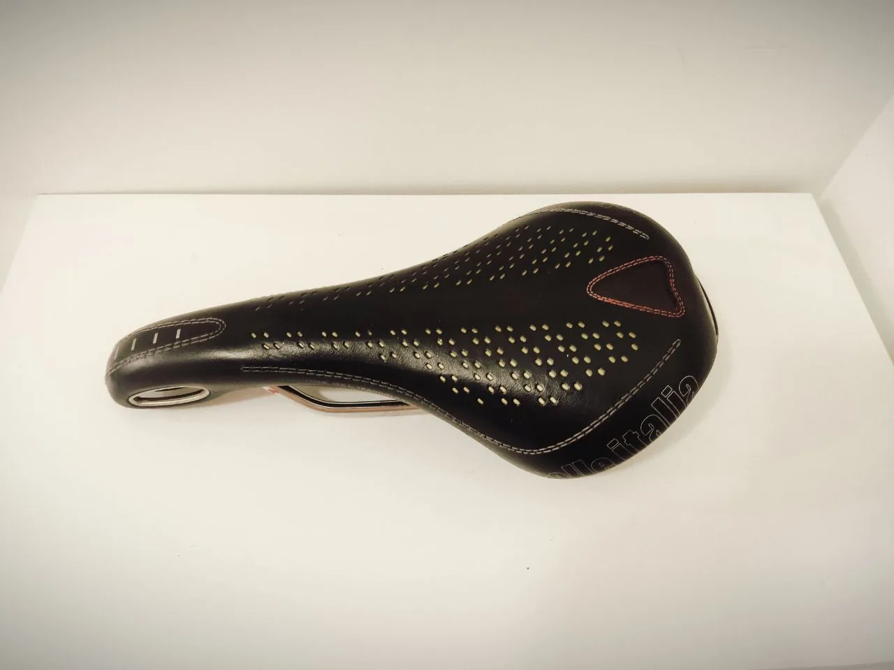 Selle Italia Max Flite Gel Flow Saddle thumbnail