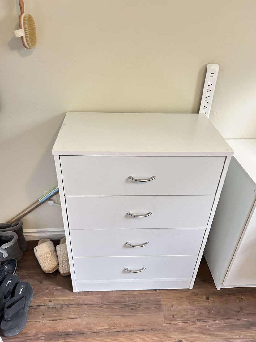 White 4-Drawer Dresser - photo 2
