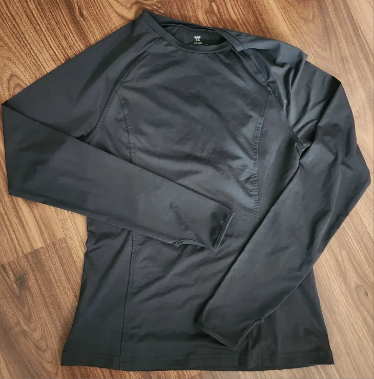 Bundle-7 tops+hat($28) image indicator(7)