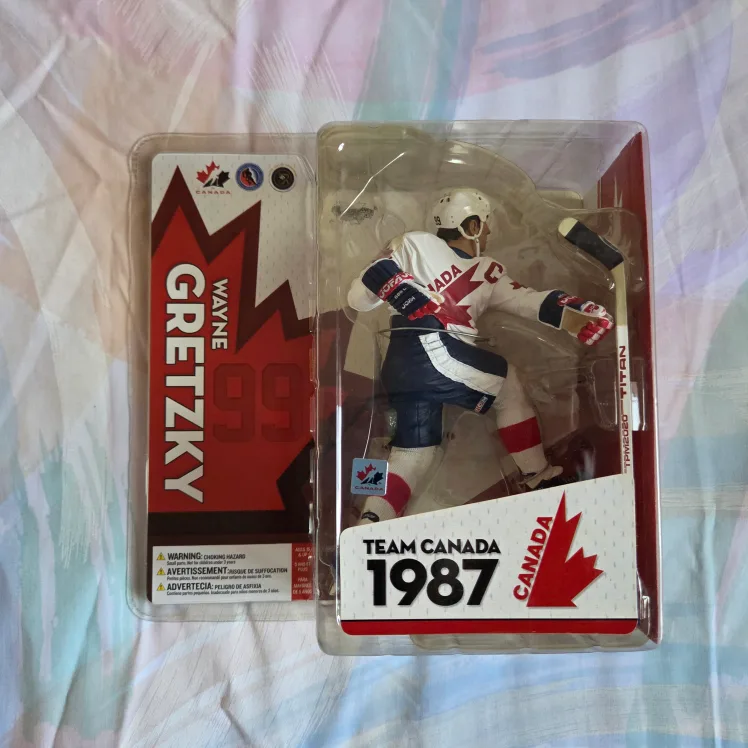 🆕Team Canada McFarlane Hockey Figures image indicator(2)