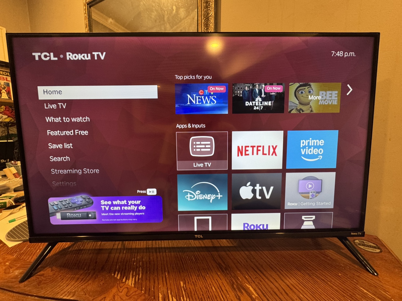 TCL Roku TV - 32in