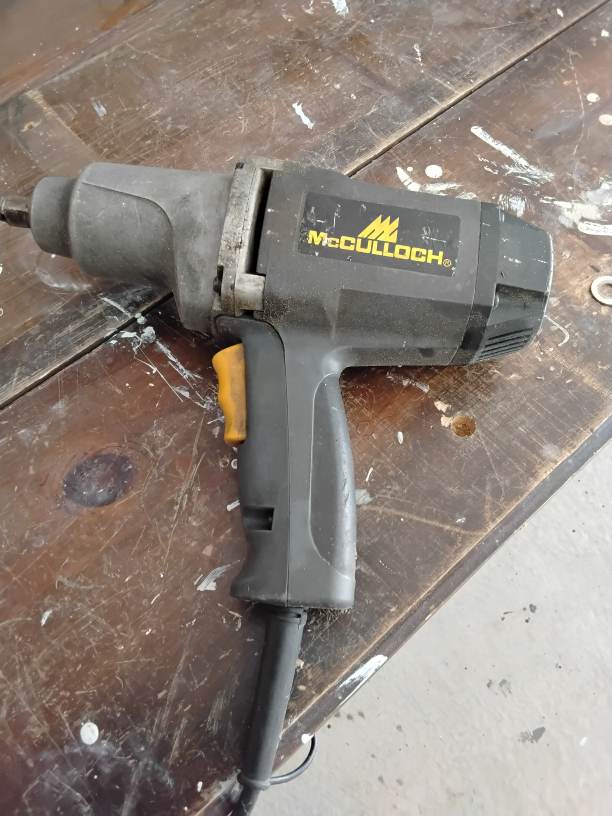 McCulloch 8700 1/2" Heavy Duty Impact Wrench - photo 2