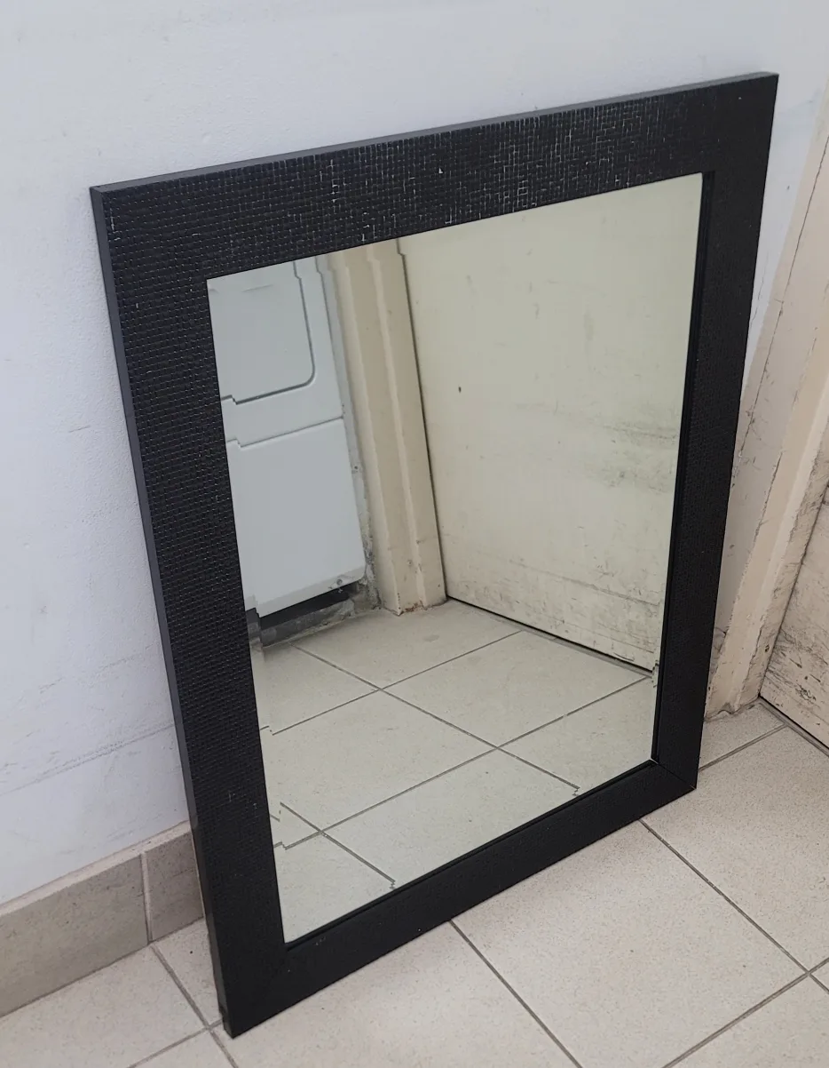 Black Framed Square Mirror image indicator(2)