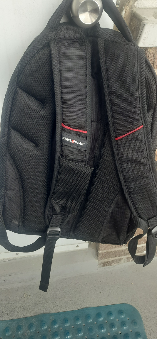 Bike Helmet + free Swiss gear backpack - photo 2