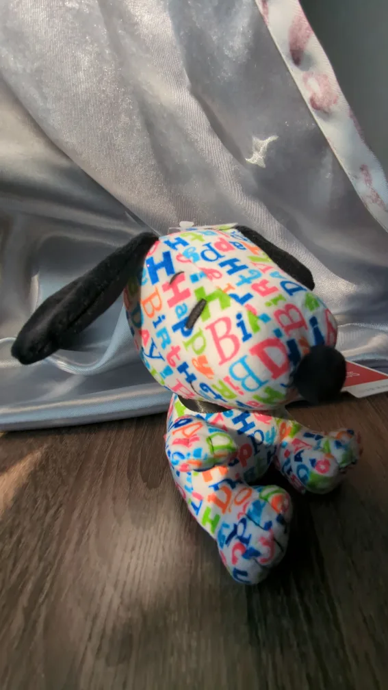 Hallmark Snoopy Plush Toy and mug image indicator(5)