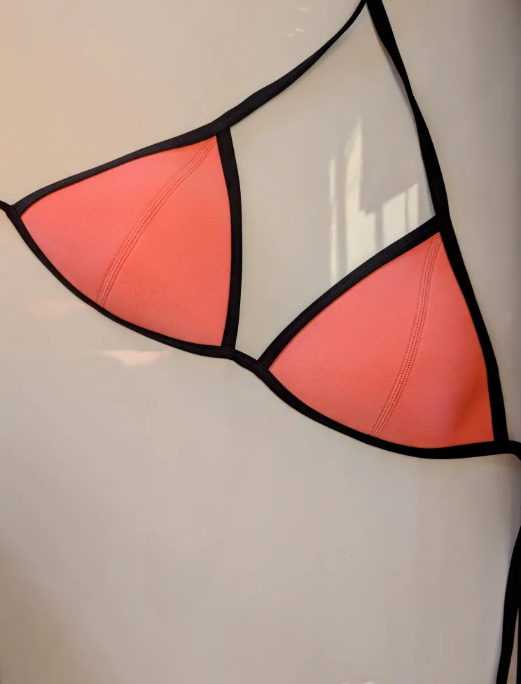 TRIANGL Bikini Top thumbnail