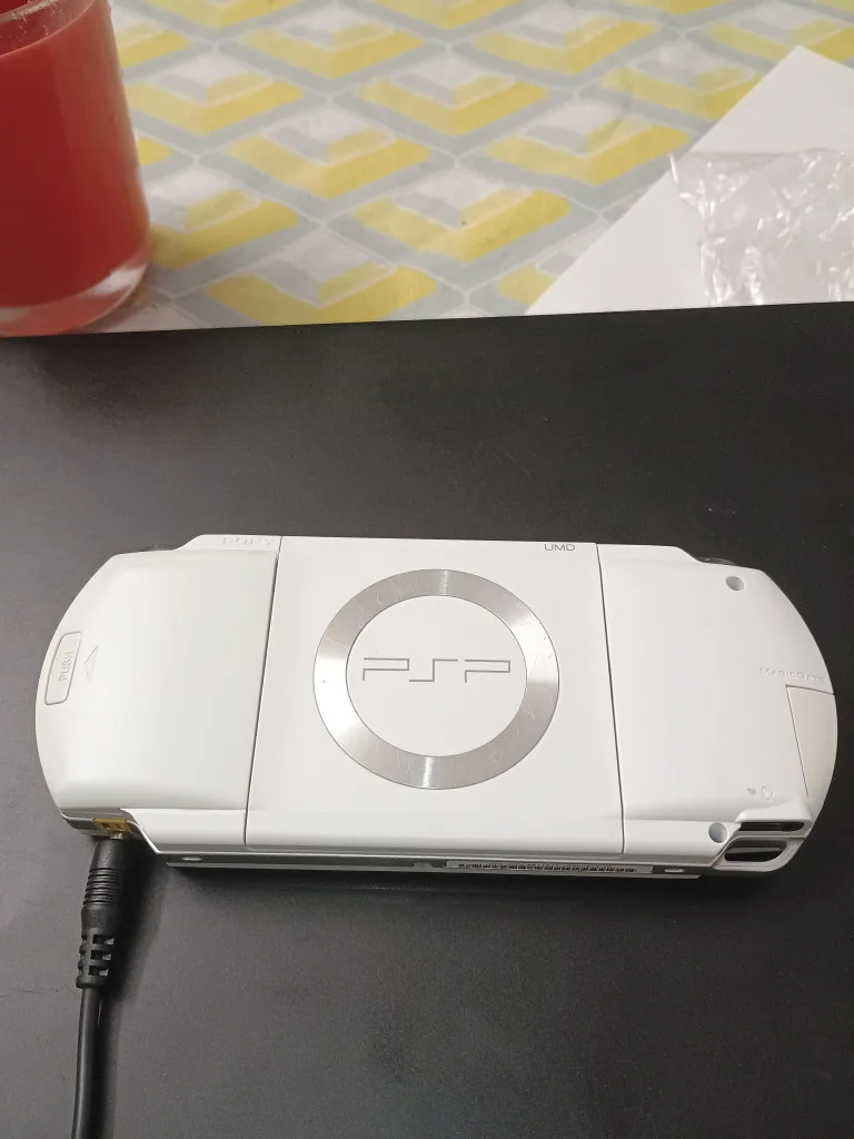 🎮 Rare PSP-1000 Japanese Edition – 32GB + 30 Games image indicator(3)