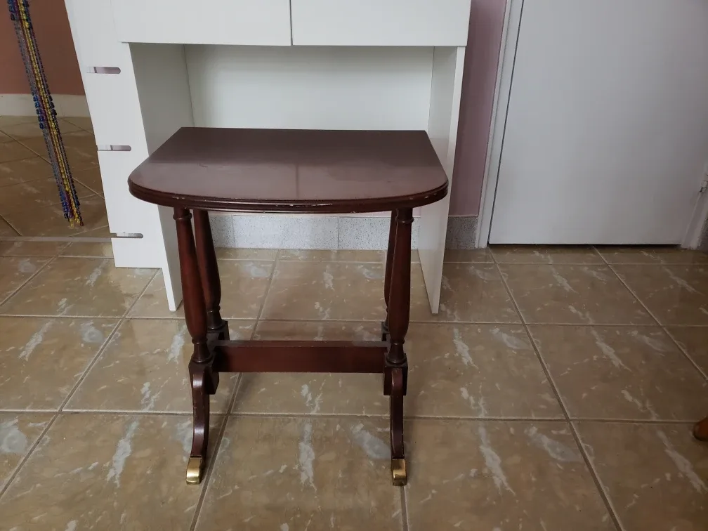 Vintage Side Table 💚 🥕 thumbnail