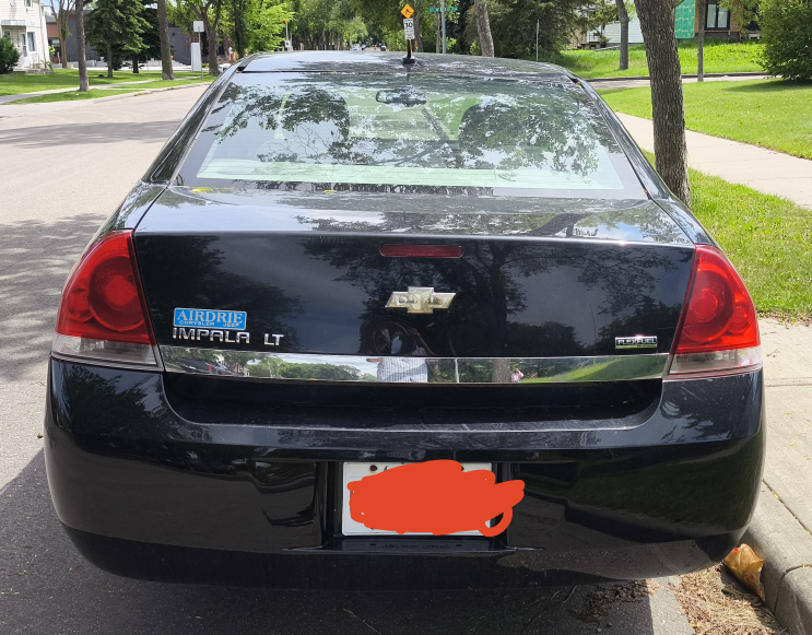 Black Chevrolet Impala LT - photo 4