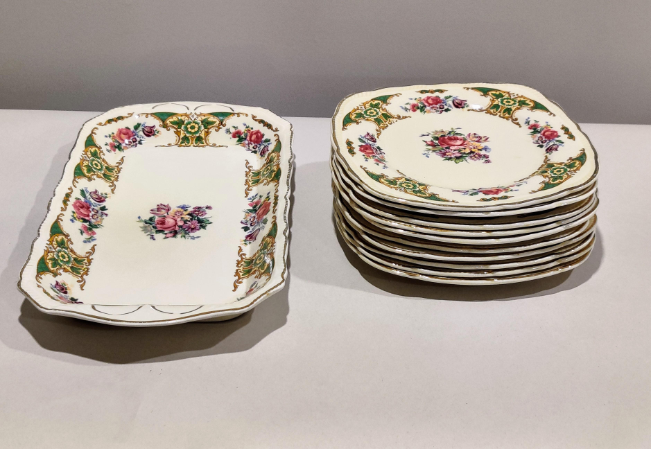 Royal Swan Rosina England Plates and Serving Dish