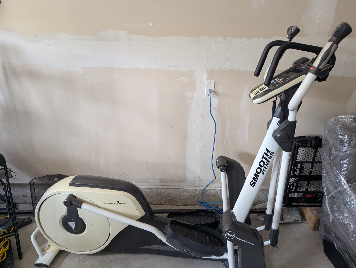 Smooth Fitness Agile DMT X2 Elliptical - photo 4