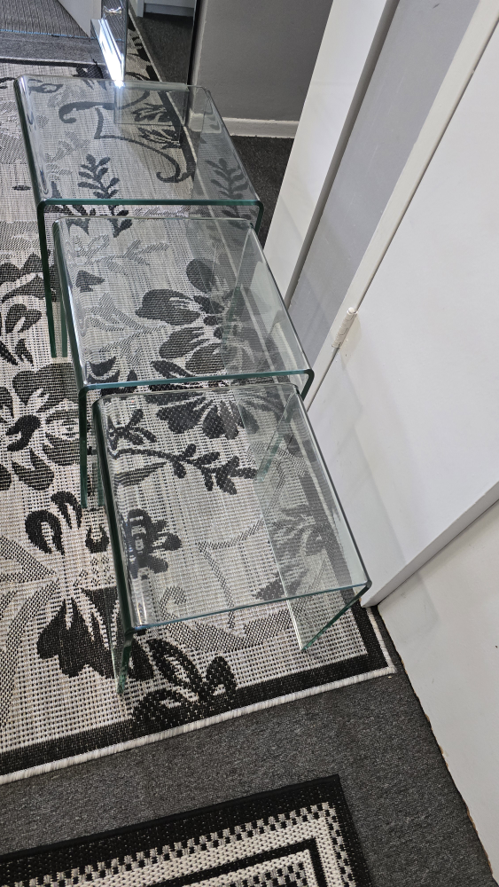 Glass Nesting Tables - Set of 3 - photo 2