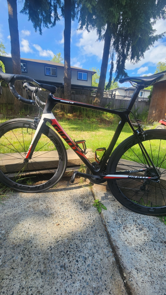 Giant TCR  Advanced 2  Road Bike 2016