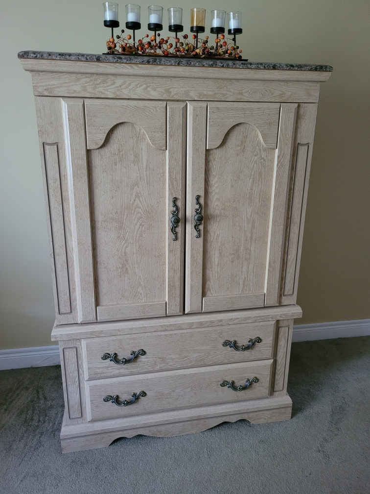 Heavy queen size bedroom suite - photo 2