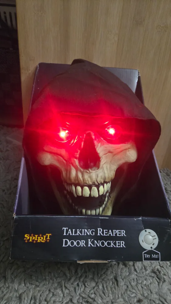 Spooky Halloween Decor Lot thumbnail