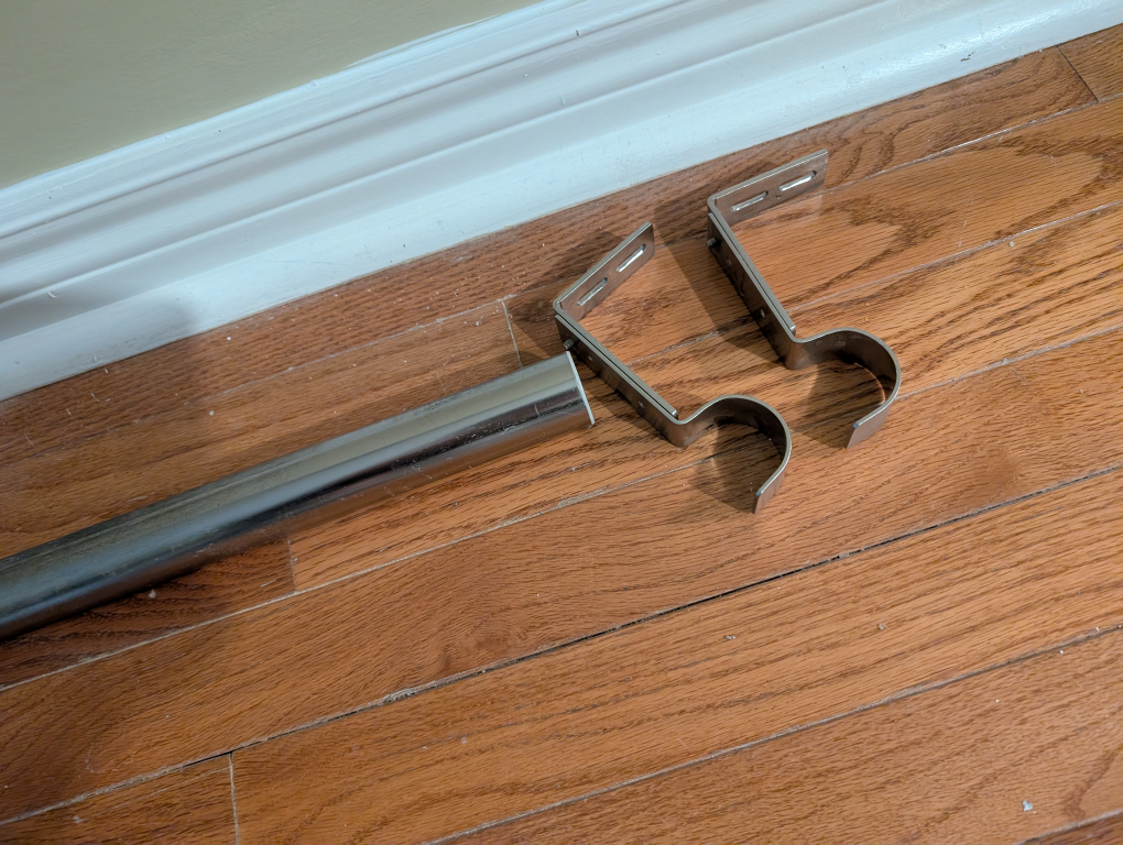 Simons curtain panels w/ curtain Rod - photo 2