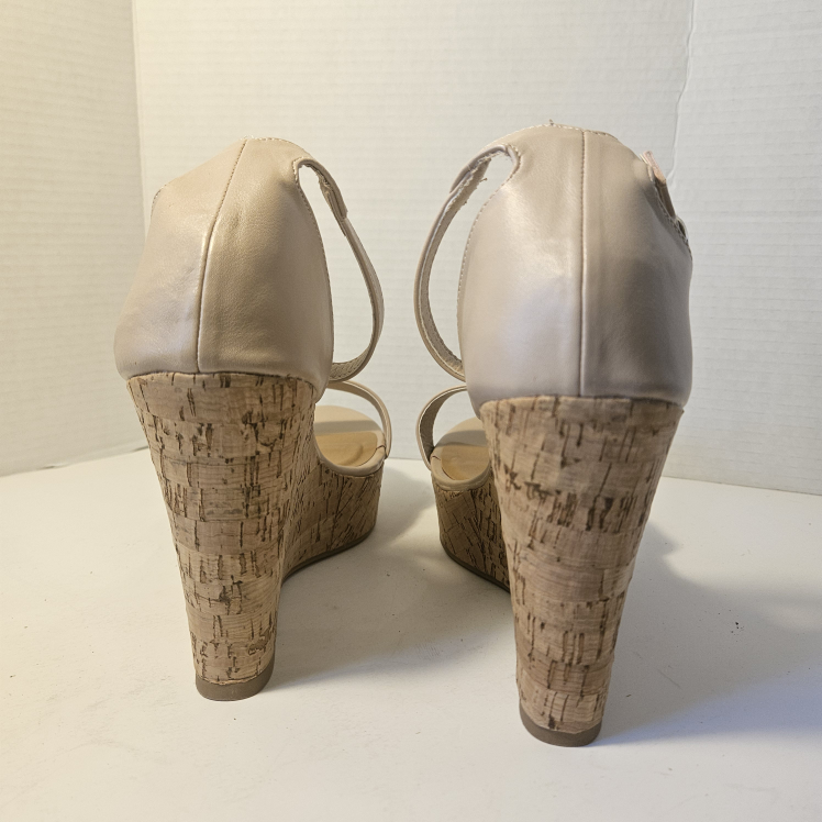 Le Chateau Leather Wedge Heel Sandals Nude Size 10 NWOB - photo 3