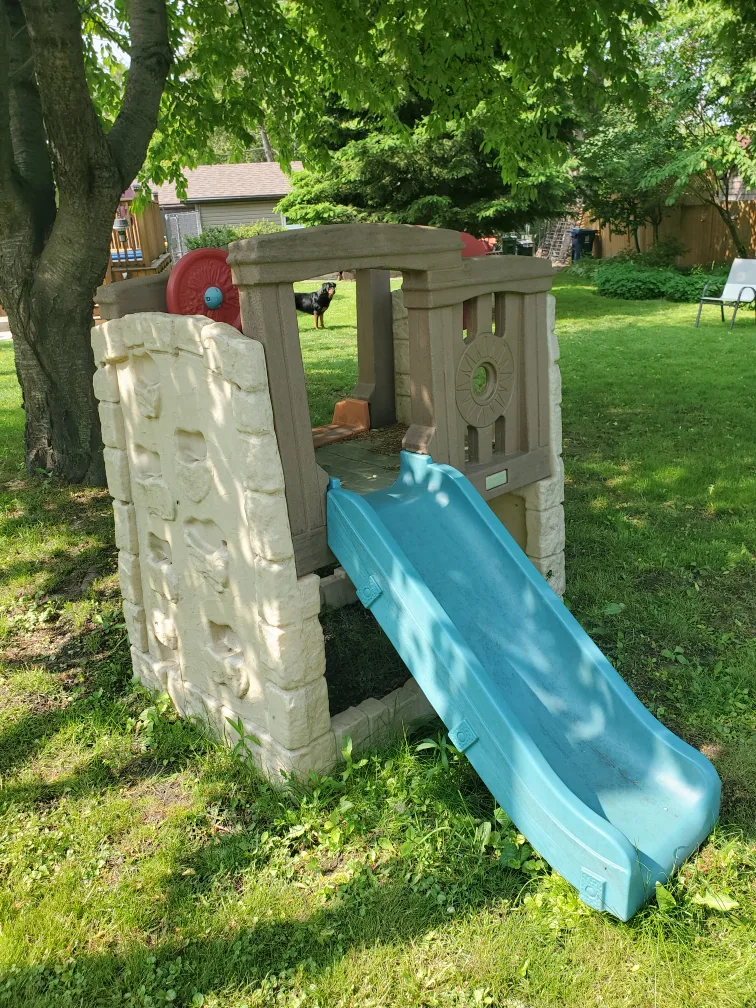 Outdoor Playhouse with Slide image indicator(2)